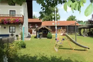 ger00020061365982143-sized-500-0